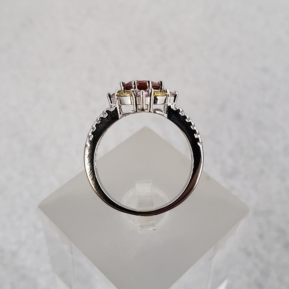 18k Mandala Ring - Picture 4 of 8